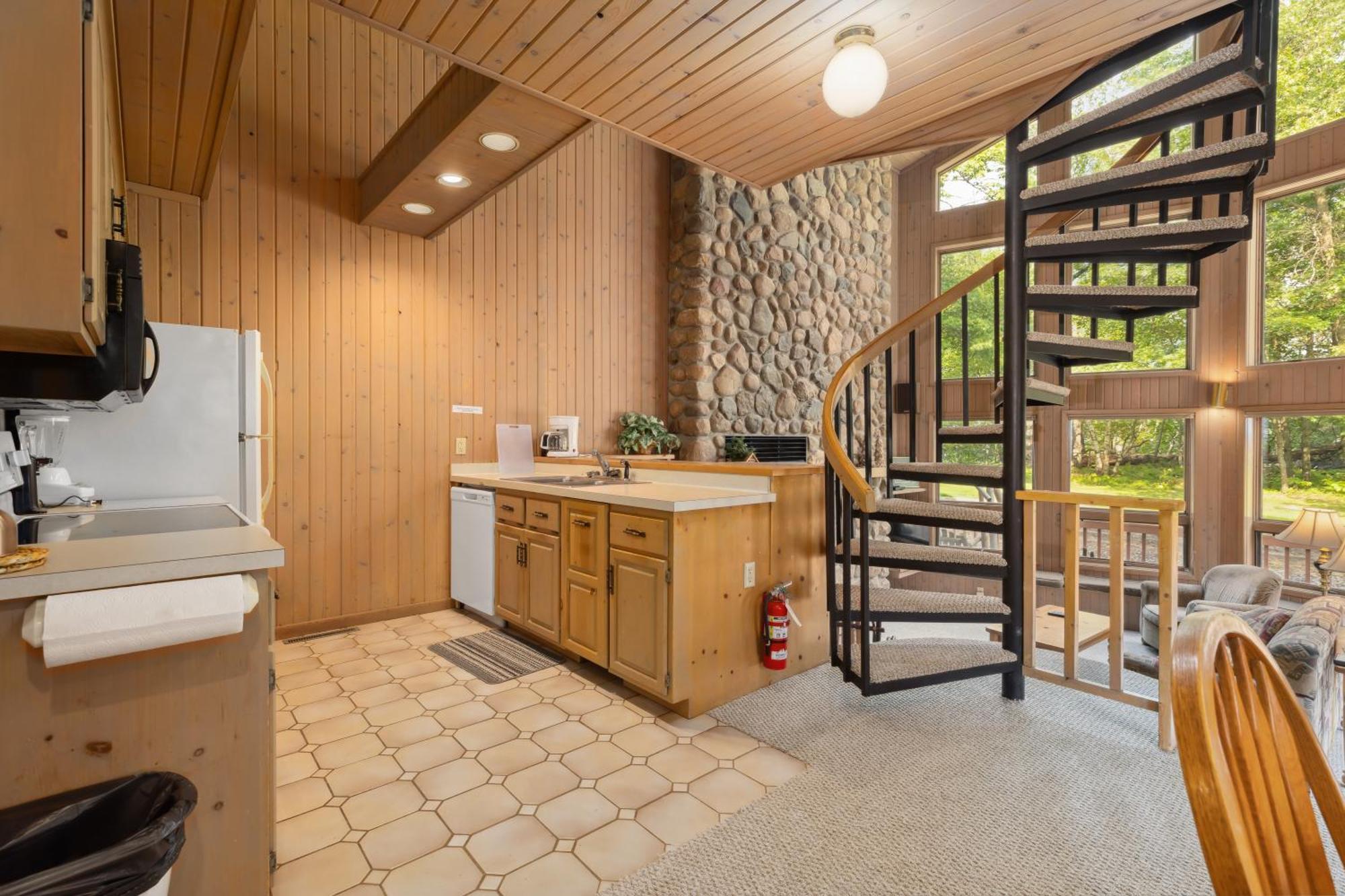 Causeway On Gull Resort Lake Shore Exterior photo